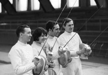 С 1950х годов СССР участвует в Олимпиадах