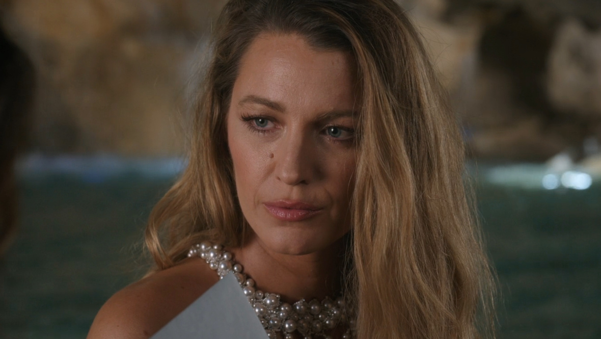    Кадр из фильма «Еще одна простая просьба», реж. Пол Фиг, Amazon MGM Studios