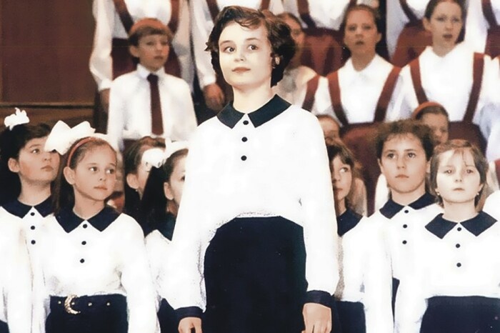 Полина Гагарина в детстве./Фото.news.myseldon.com