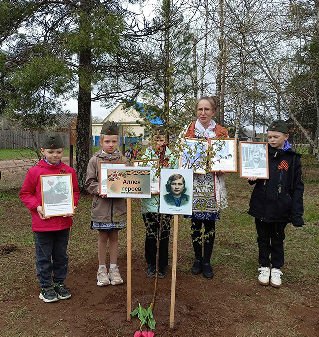 489 тверских школ участвуют в акции «Аллея Героев»