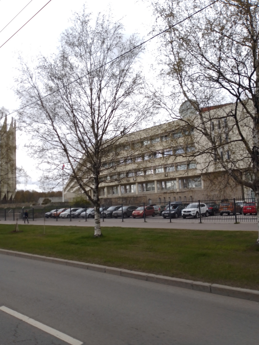 Здание ЦНИИ РТК. Вид со стороны Светлановского проспекта 