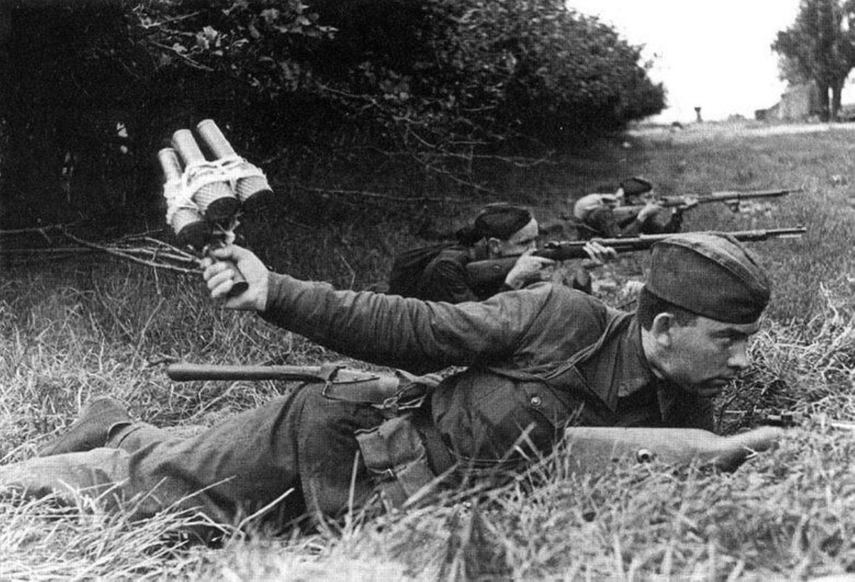 Боец Красной Армии 1941 года