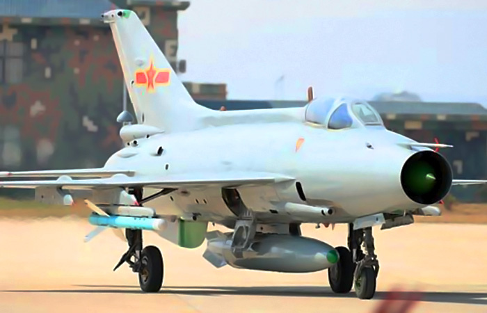 Истребитель J-7./ Фото: militaryfactory.com