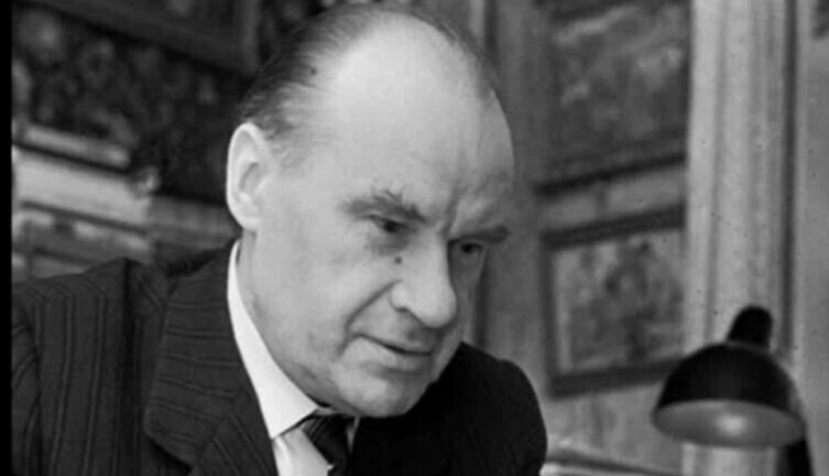     Кадр из видео  «Носов Николай Николаевич биография»