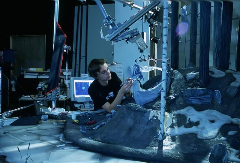 Завидую их терпению и усидчивости, я бы на их месте продержалась не больше минуты, а потом разломала всё к чертям.