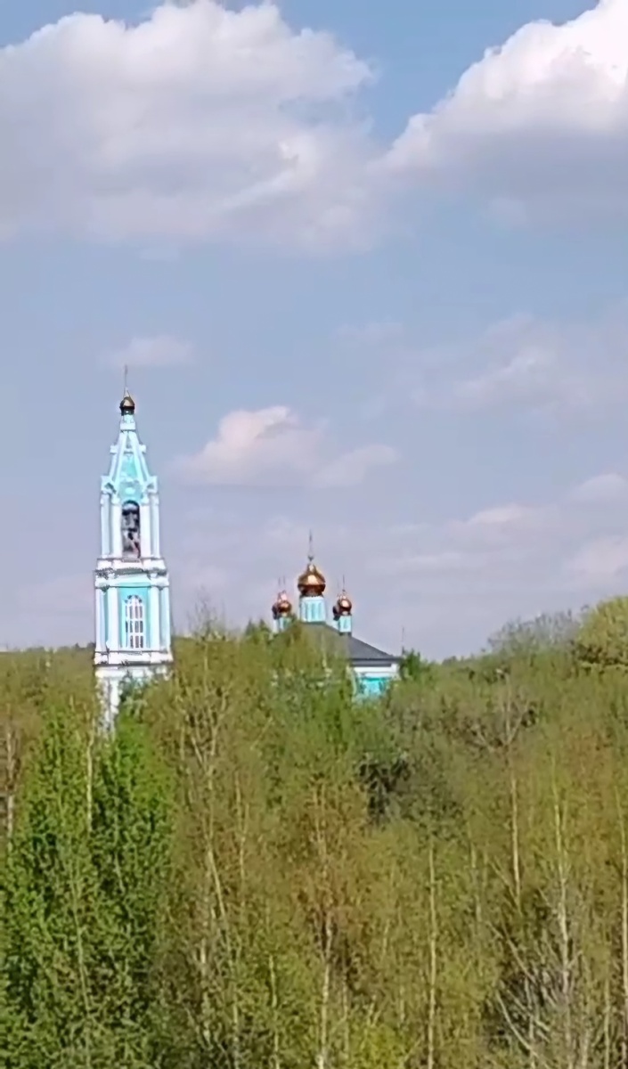 Авторское фото Татьяны федотовой. Крылатские Холмы. Вид на храм Рождества Пресвятой Богородицы