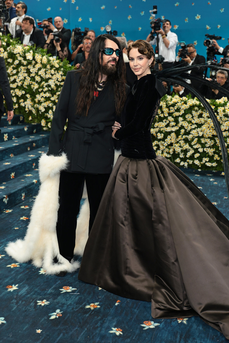    Лана Дель Рей и Алессандро Микеле в Valentino Фото: Getty Images