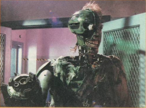 Тренера Брайлса превратили в полномасштабный роботизированный механизм с телеметрическим управлением, разработанный Эриком Аллардом из голливудской компании All Effects.