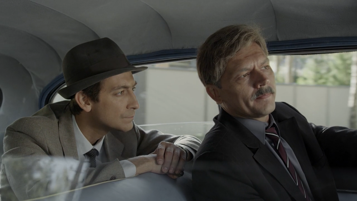 Кадр из сериала "Экспроприатор", 2017 г., режиссеры Владимир Краснопольский, Валерий Усков, сценаристы Андрей Константинов, Игорь Шушарин, композитор Евгений Ширяев (скриншот)