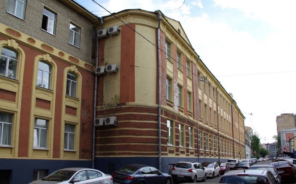 Здание фабрики "Рот Фронт".