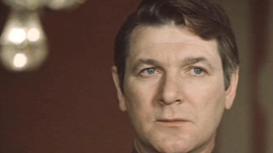     Источник : кадр из фильма "Место встречи изменить нельзя"