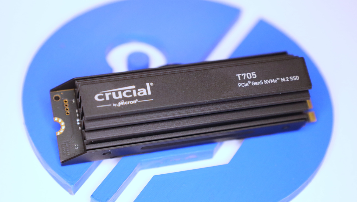    Crucial T705