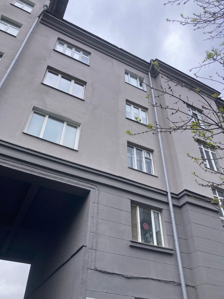 Монументально 