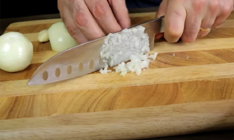 Армянский соус к любому виду мяса и шашлыку