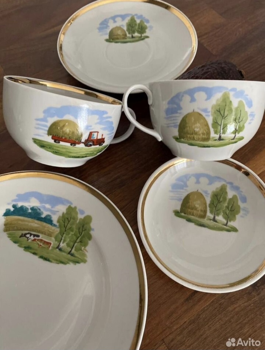 Из открытых источников. А здесь еще и тарелочка есть пирожковая. С коровами.