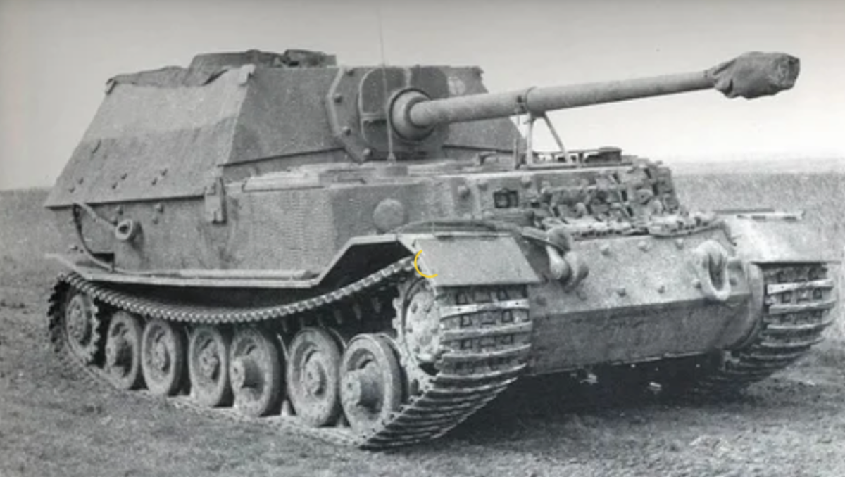 «Фердинанд» («Элефант») — немецкая тяжёлая самоходно-артиллерийская установка периода Второй мировой войны класса истребителей танков.
