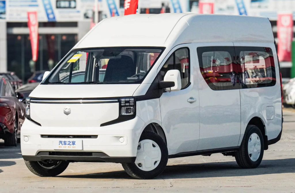 Kaicene V919 - семейство новых фургонов, микроавтобусов и минивэнов от компании Changan.