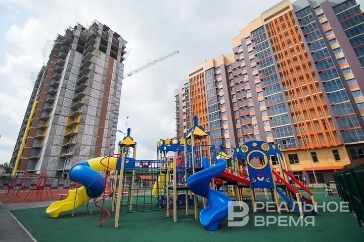 В отличие от первичного рынка на вторичном нет рассрочки, которой сейчас так или иначе пользуются практически все застройщики. Максим Платонов / realnoevremya.ru