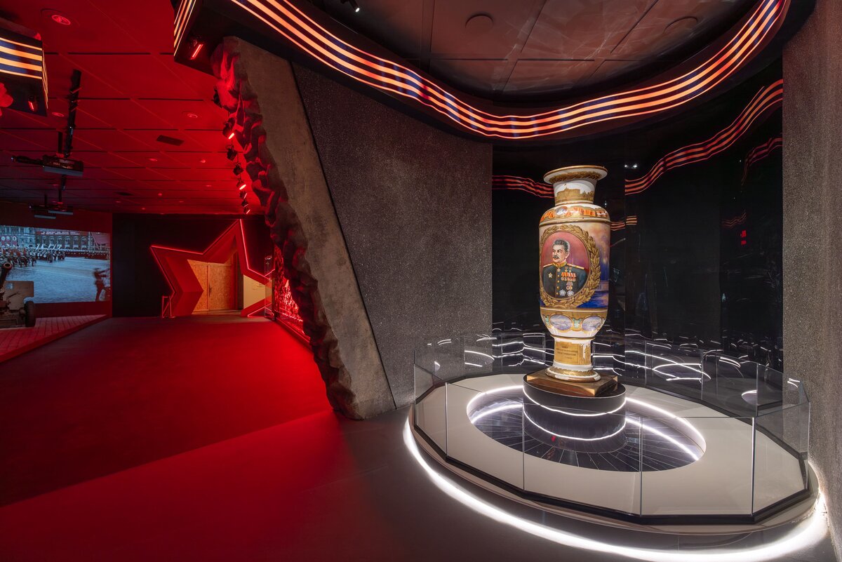    Новая масштабная экспозиция «Путь к Победе» открылась в Музее Победы