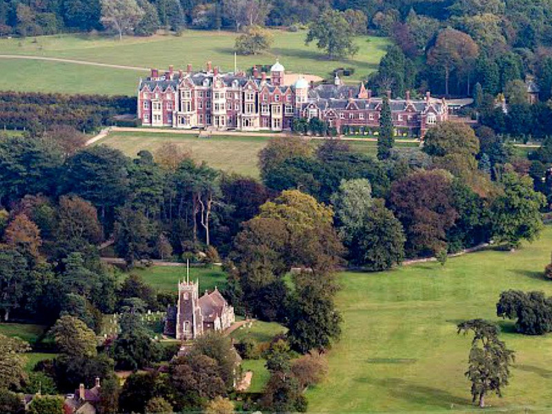 Сандригем - частная усадьба Виндзорской династии, расположенная в Норфолке