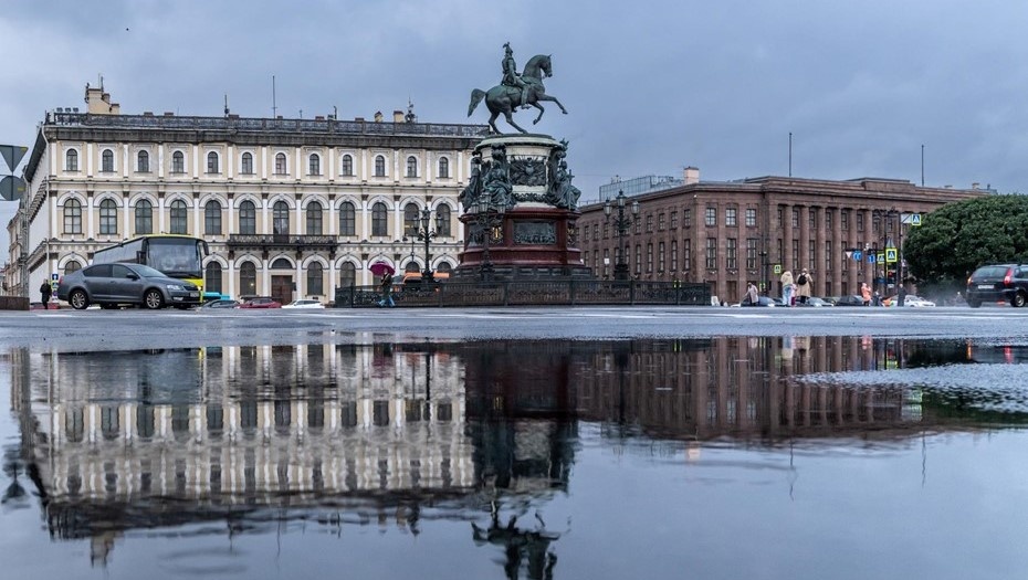    Исаакиевская площадь. Дожди Автор фото: Тихонов Михаил