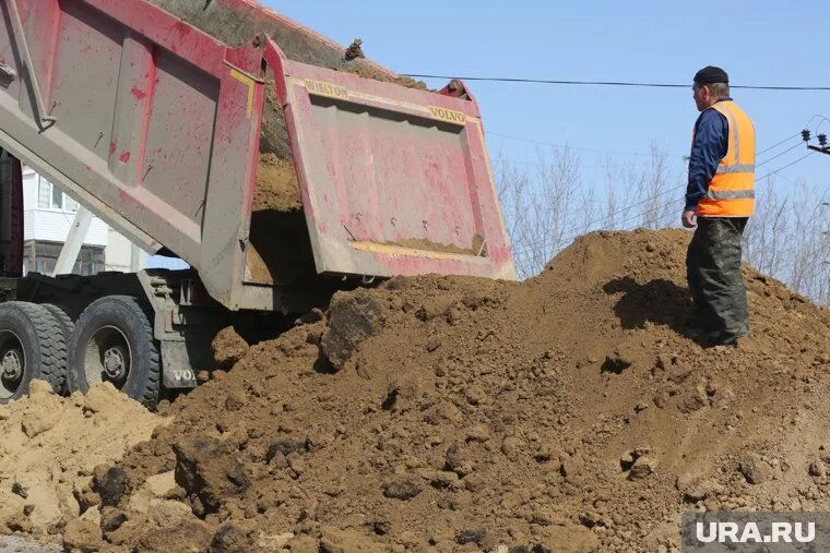 Отмечается, что участки, где есть жилые дома, власти никак не трогали. Фото: Денис Моргунов © URA.RU