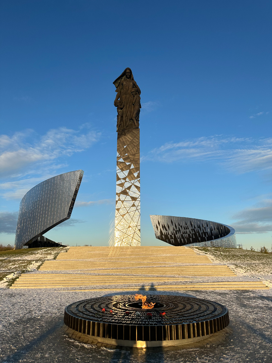 Мемориальный комплекс Мирным жителям Советского Союза, погибшим в ходе Великой Отечественной войны. Фото: Алиса в Петербурге