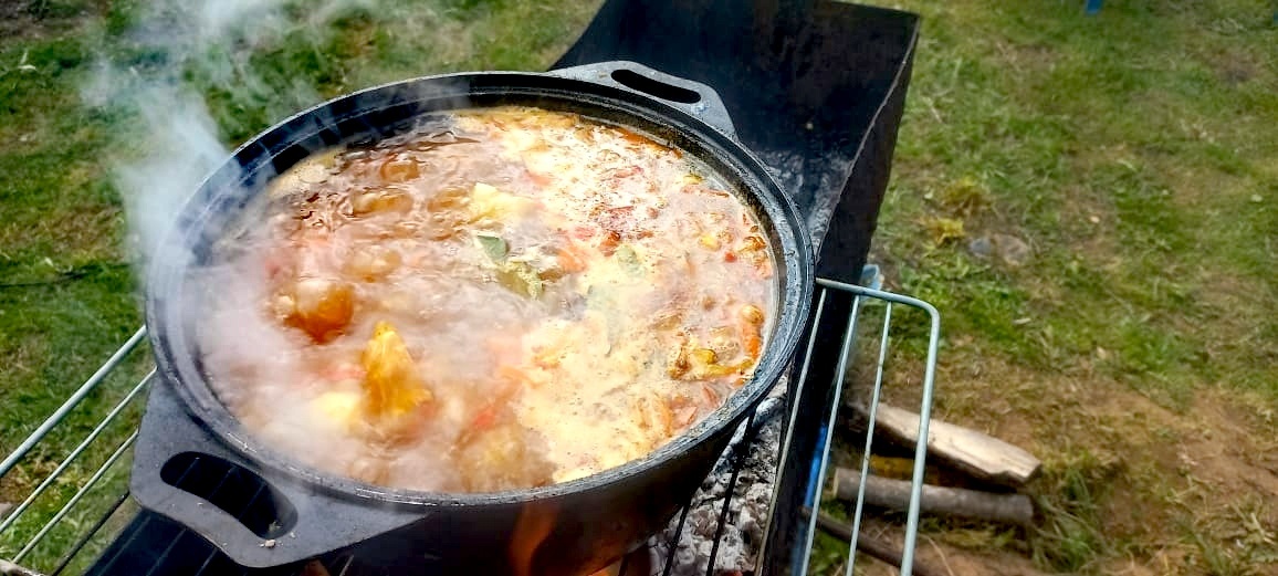 Мой бурлящий ведьмовской котелок с наваристым и ароматным лагманом)