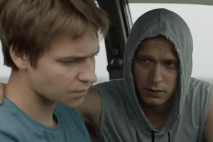   Больше надежд нету: рецензия на фильм «Кончится лето» с Юрой Борисовым