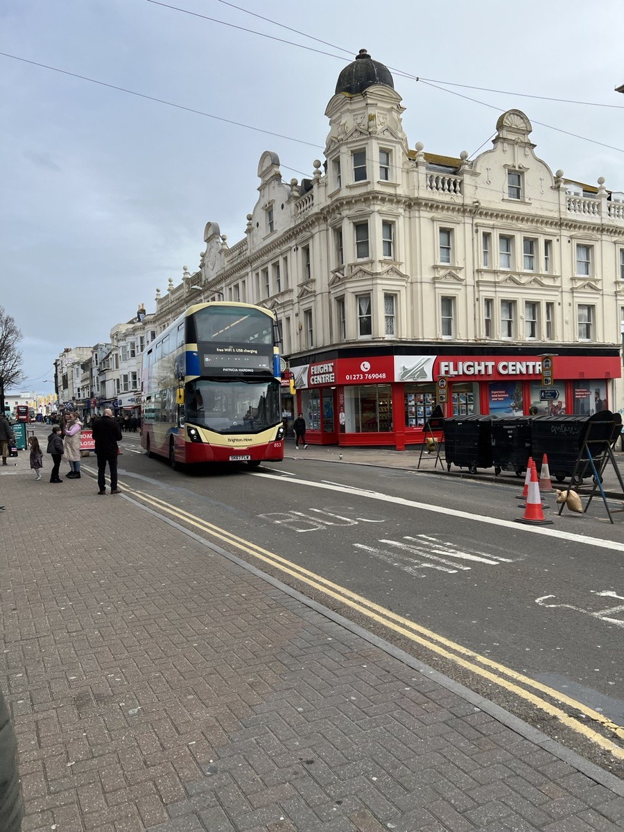 Автобусы в Лондоне . Англия. Фото из личного архива 
