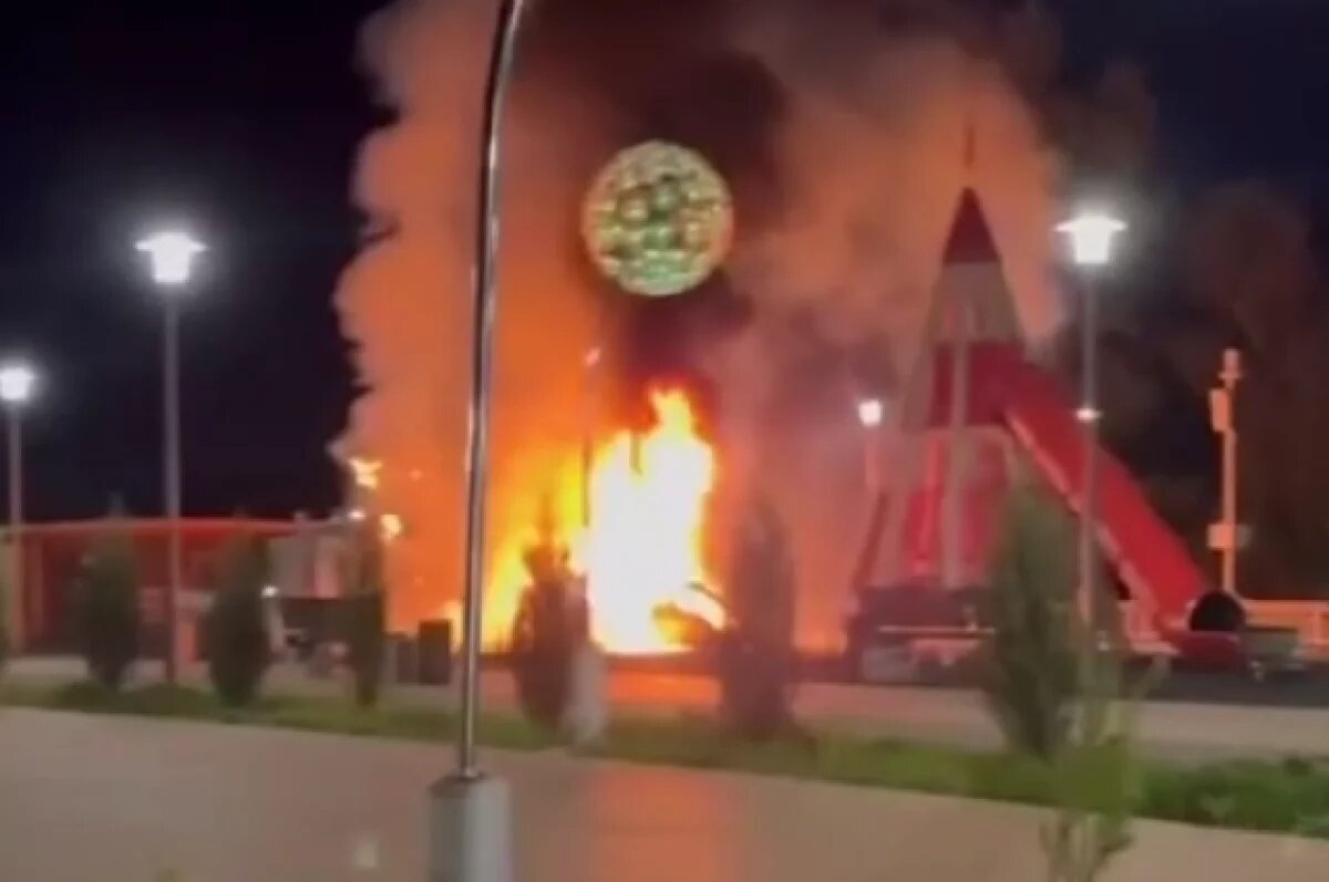    Военкор Котенок: украинский беспилотник сжег детскую площадку под Воронежем