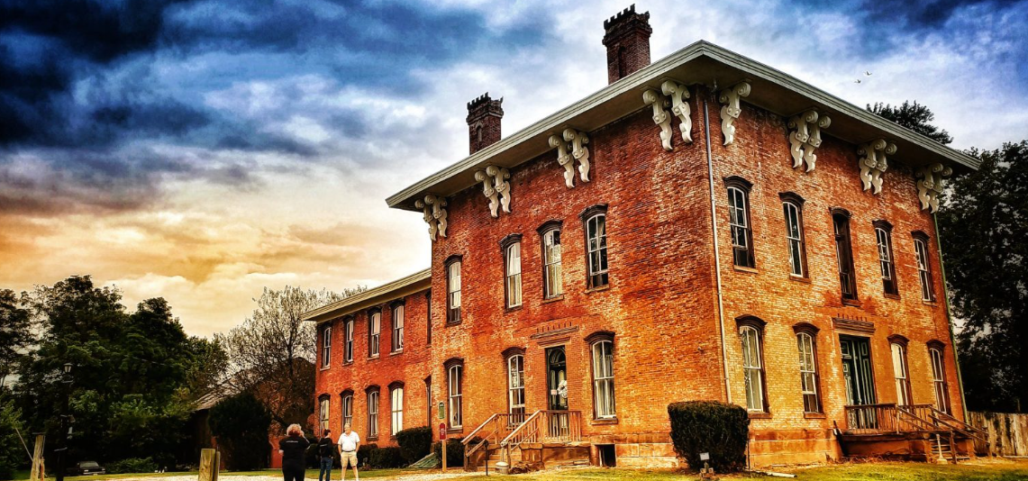 Призраки Проспект-Плейс. Тайны старинного особняка в Огайо