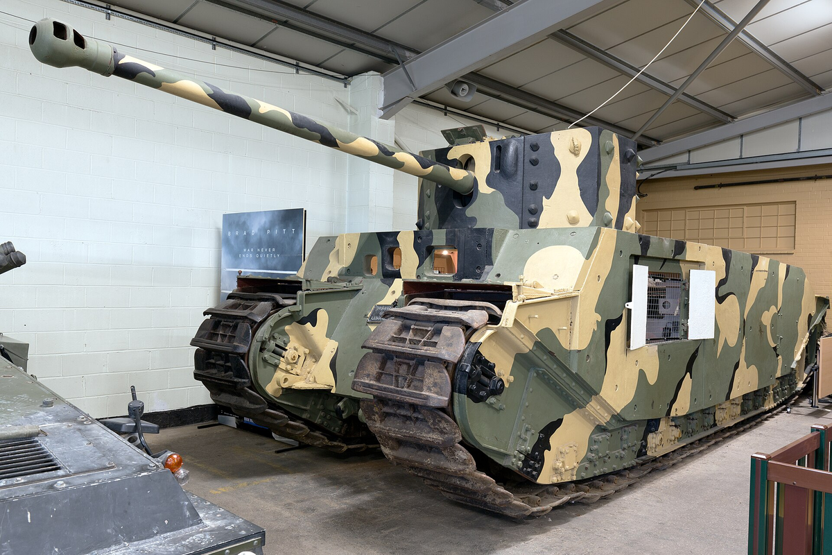 TOG II* в танковом музее в Бовингтоне (Великобритания)