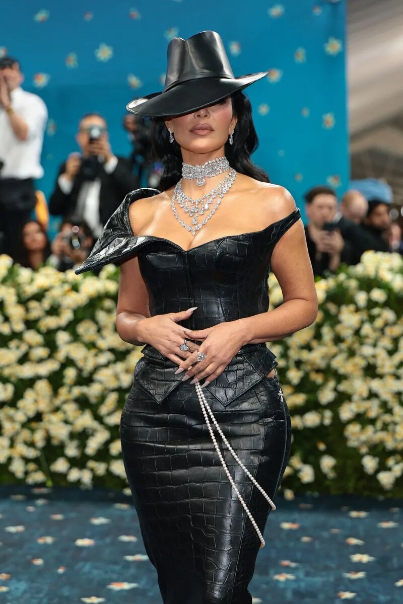 Met Gala-2025: лучшие женские образы глазами фанатов ювелирки | НАШЕ ЗОЛОТО | Dzien