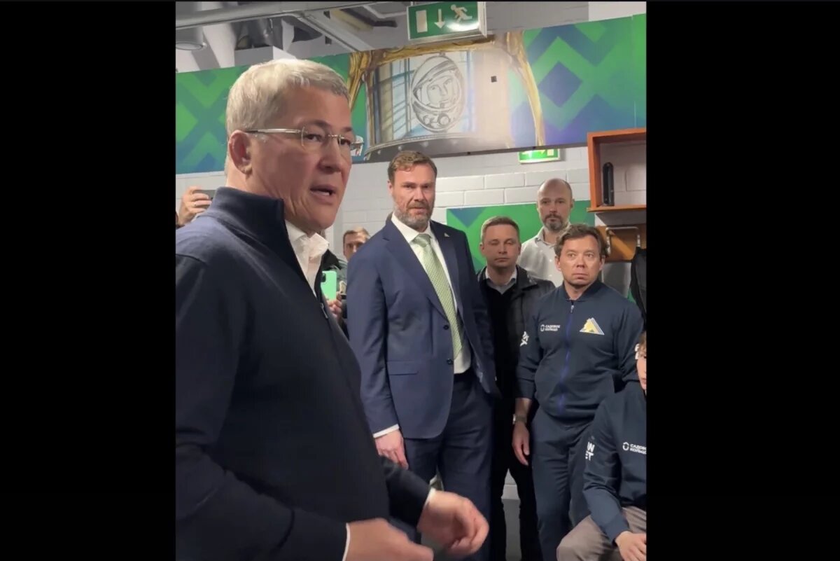    Радий Хабиров предложил Виктору Козлову продолжить работу с «Салаватом»