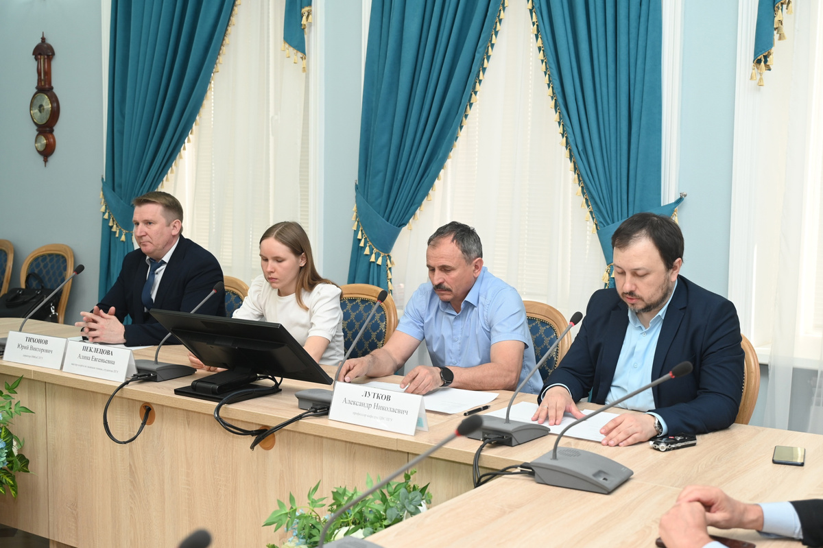 На пресс-конференции Алины Пеклецовой в ПГУ