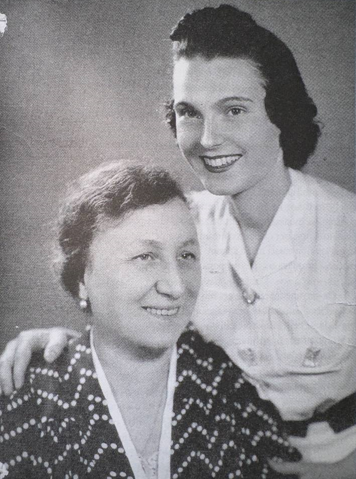 Долорес и Мария Мелани, 1941