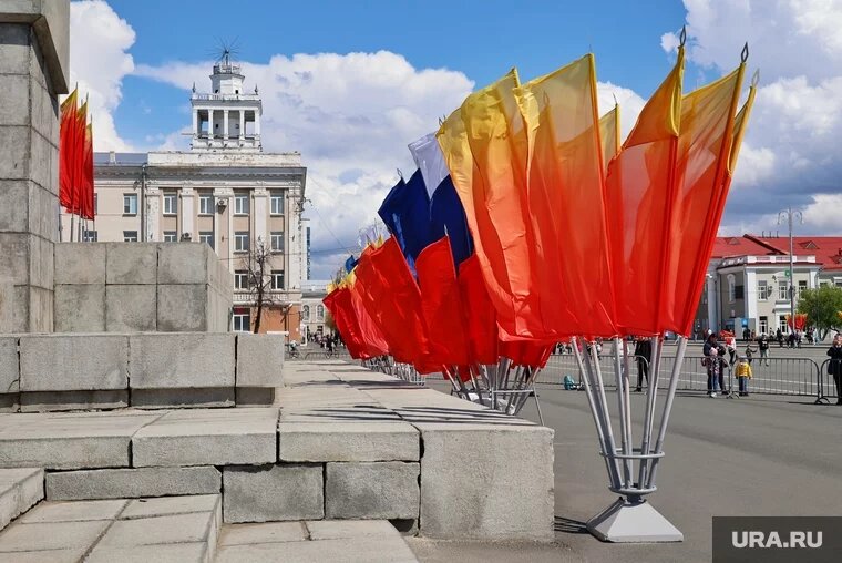 Во вторые майские выходные погода будет умеренно-прохладной и местами дождливой. Фото: Екатерина Сычкова © URA.RU