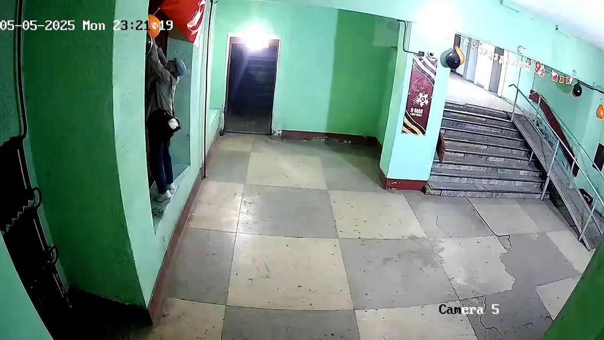    Фото: скрин видео из Telegram-канала «Мегаполис | ДТП и ЧП | Санкт-Петербург | Питер»