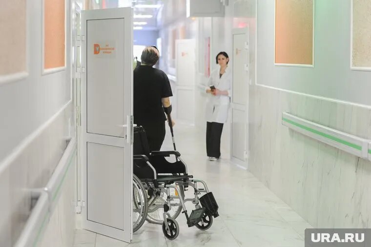 По мнению матери, сыну не оказали необходимую медпомощь. Фото: Вадим Ахметов © URA.RU