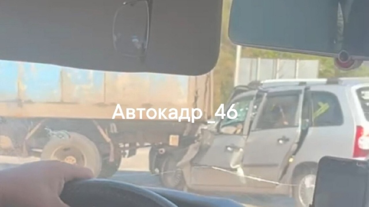     Спешка при развороте обернулась ДТП с пострадавшим в Курской области