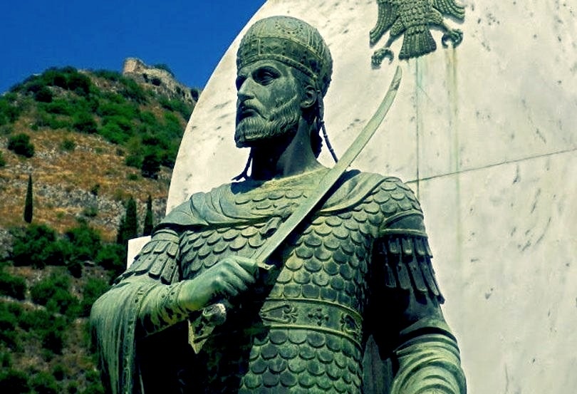 Памятник Константину XI. Изображение взято с Яндекс картинок.