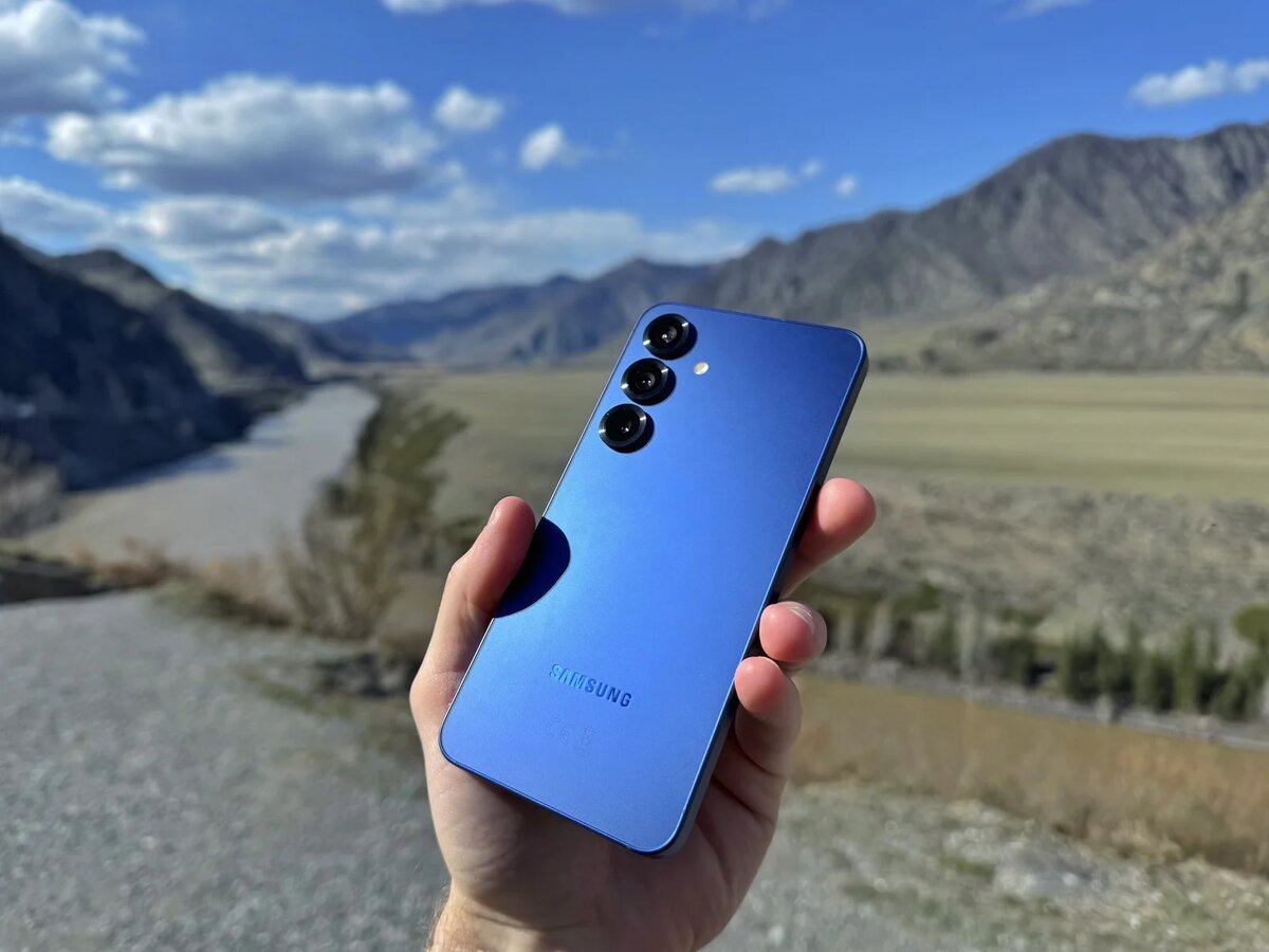 Смартфон Samsung Galaxy S25