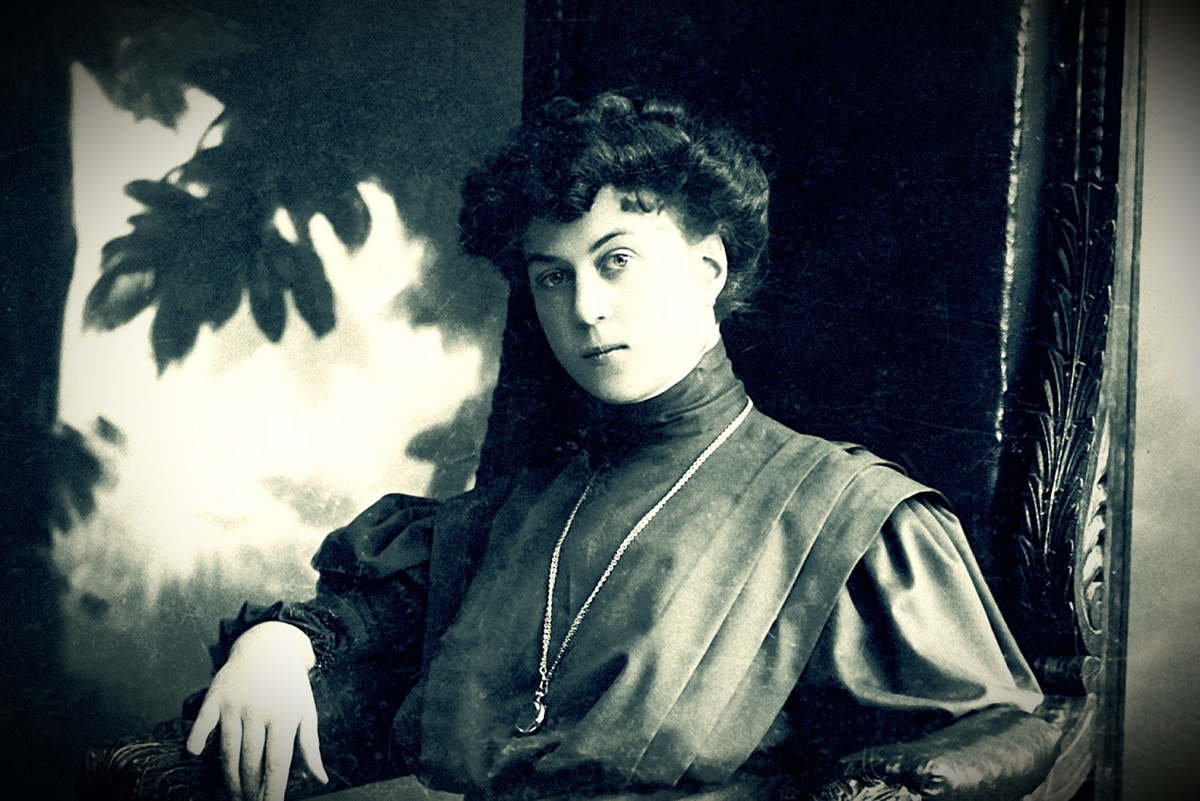 Александра Коллонтай. Изображение взято с Яндекс картинок.