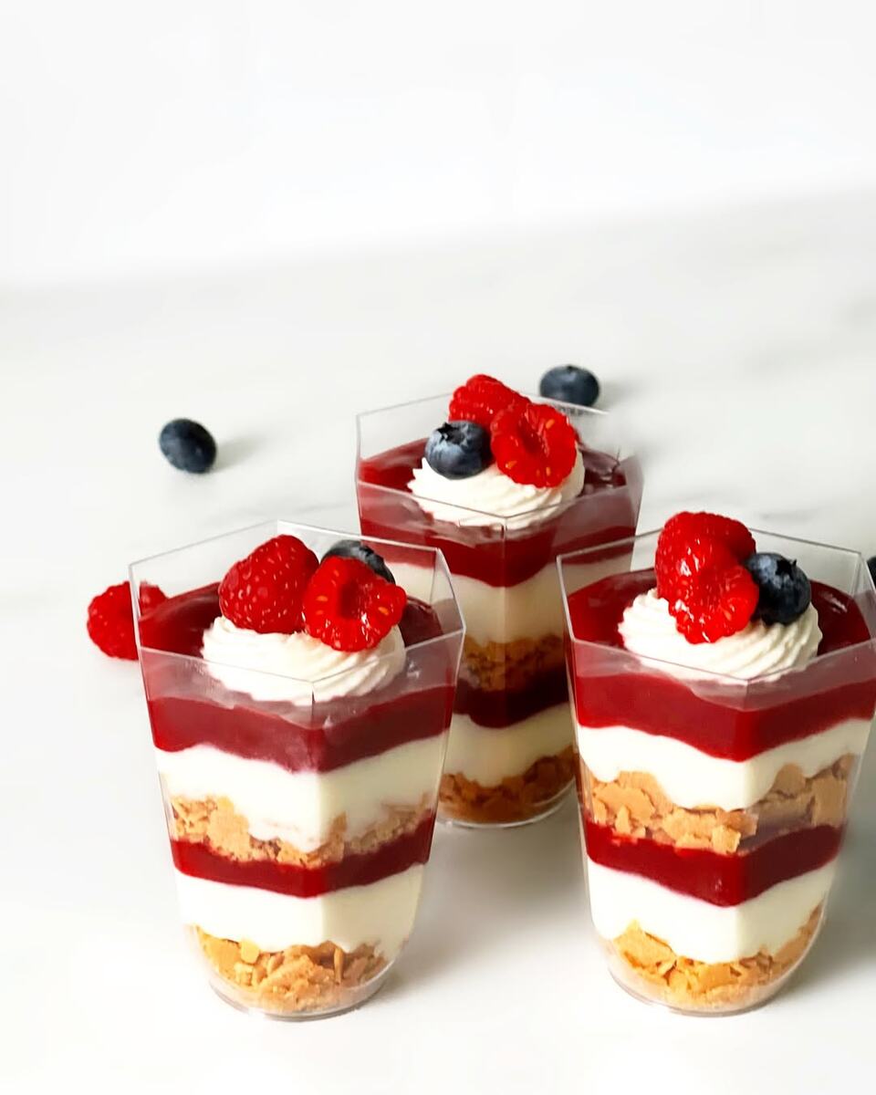 ТРАЙФЛЫ МАЛИНОВЫЙ РАФАЭЛЛО