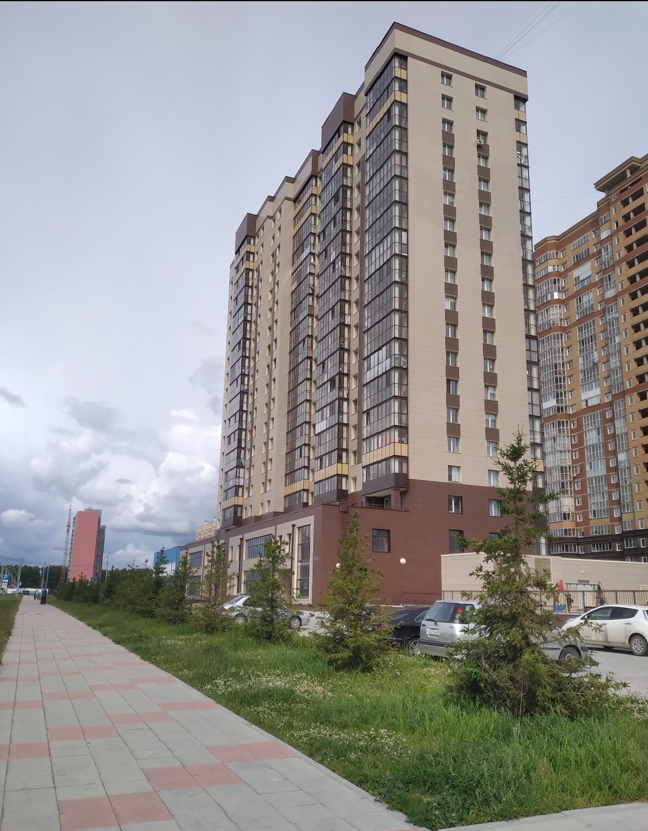 То место, где мы нéкогда проживали (Красный Проспект 318, ж/м Родники. Калининский район) 