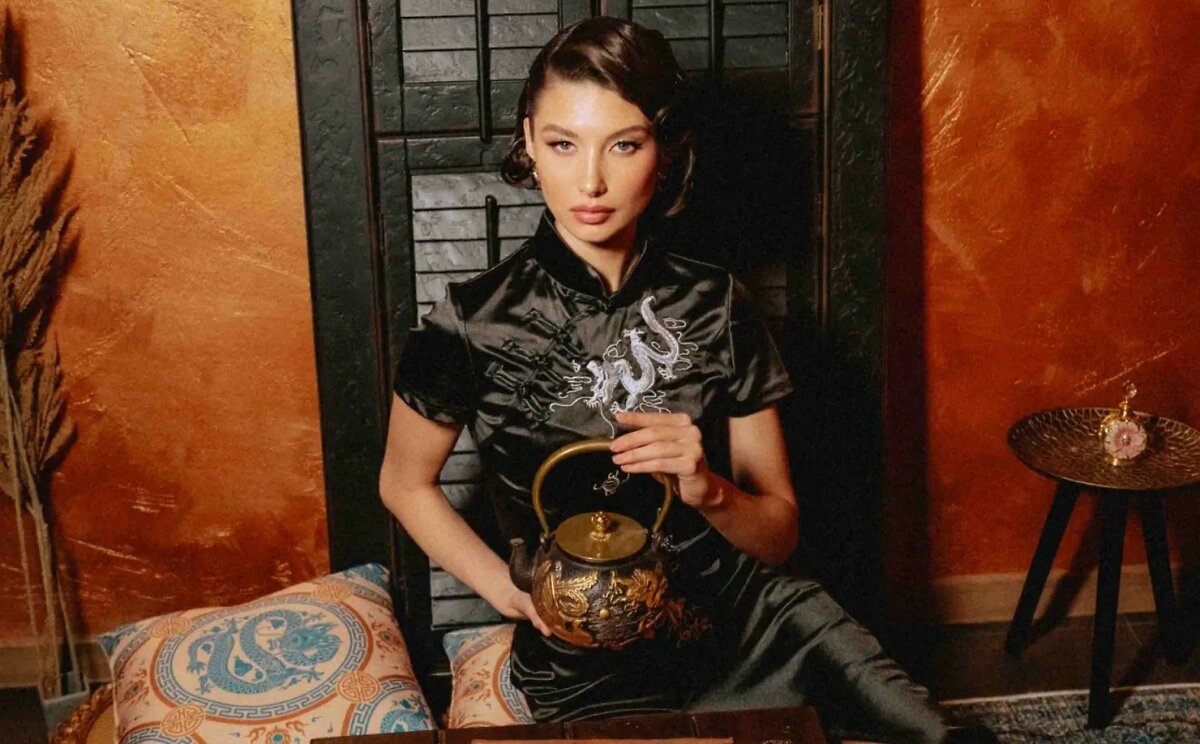 Юлия Ван