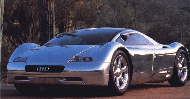 Audi Avus quattro.