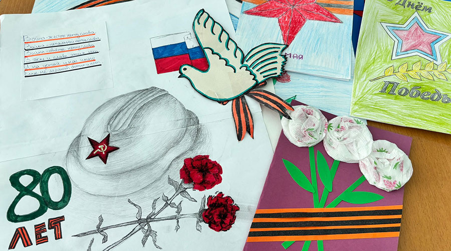 В акции «Внуки по переписке», запущенной по всей России Благотворительным фондом «Старость в радость», приняли участие ученики 5 класса школы № 8