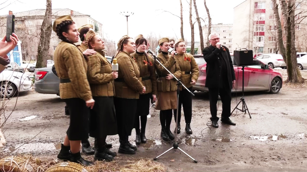    В Сургуте поздравили тружеников тыла РЖД